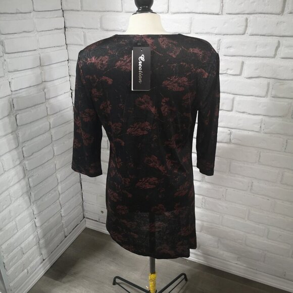 NWT Creation Ladies Size Medium Red & Black Patterned V-neck Tunic - Picture 2 of 11